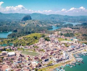 Top 5 cosas que hacer en Guatape en 2025 Naturaleza, color y aventura